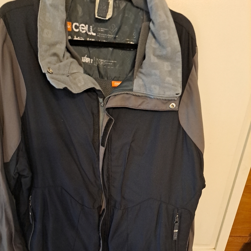 Ride Snowboarding Cell 5 Series Quilted coat Size XL Black Gray